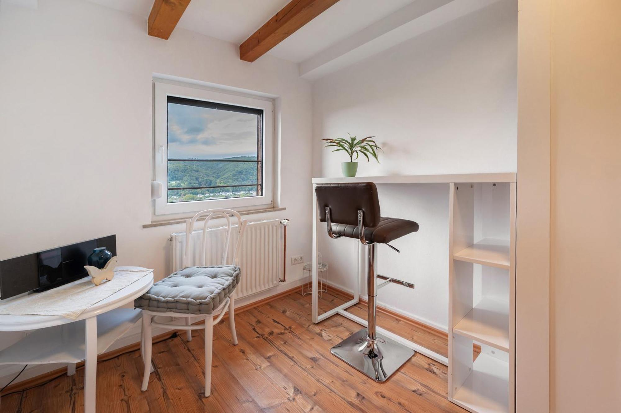 Ferienwohnung Im Rosenberg Lahnstein Luaran gambar