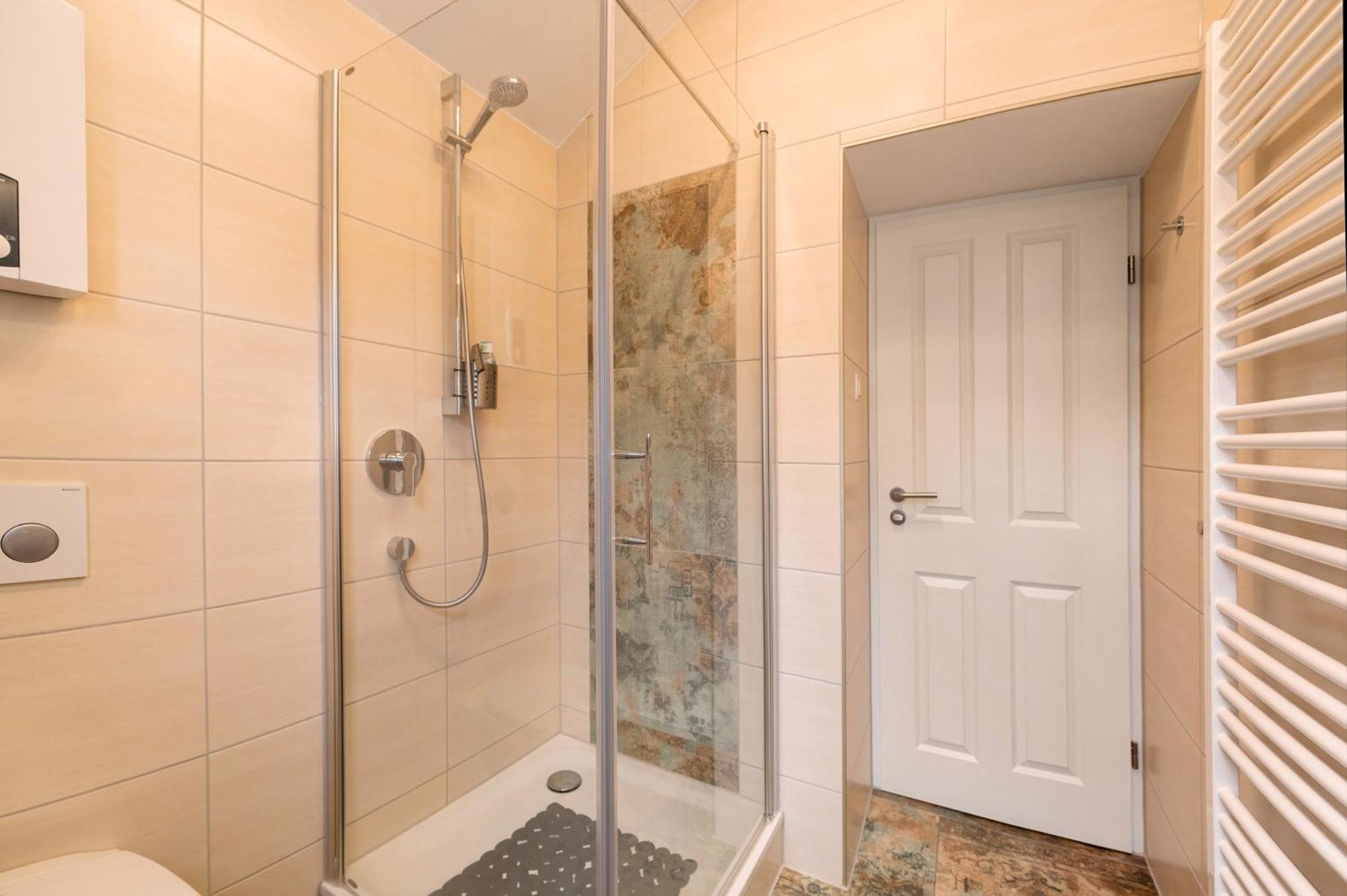 Ferienwohnung Im Rosenberg Lahnstein Luaran gambar