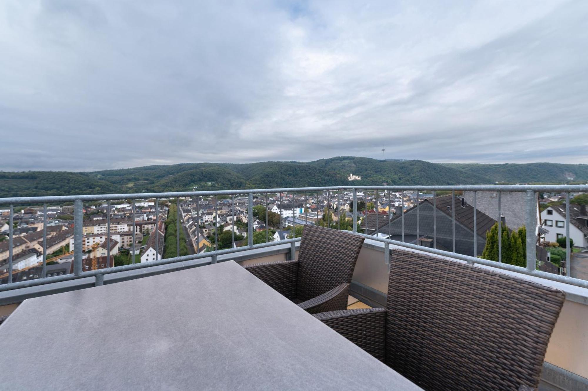 Ferienwohnung Im Rosenberg Lahnstein Luaran gambar