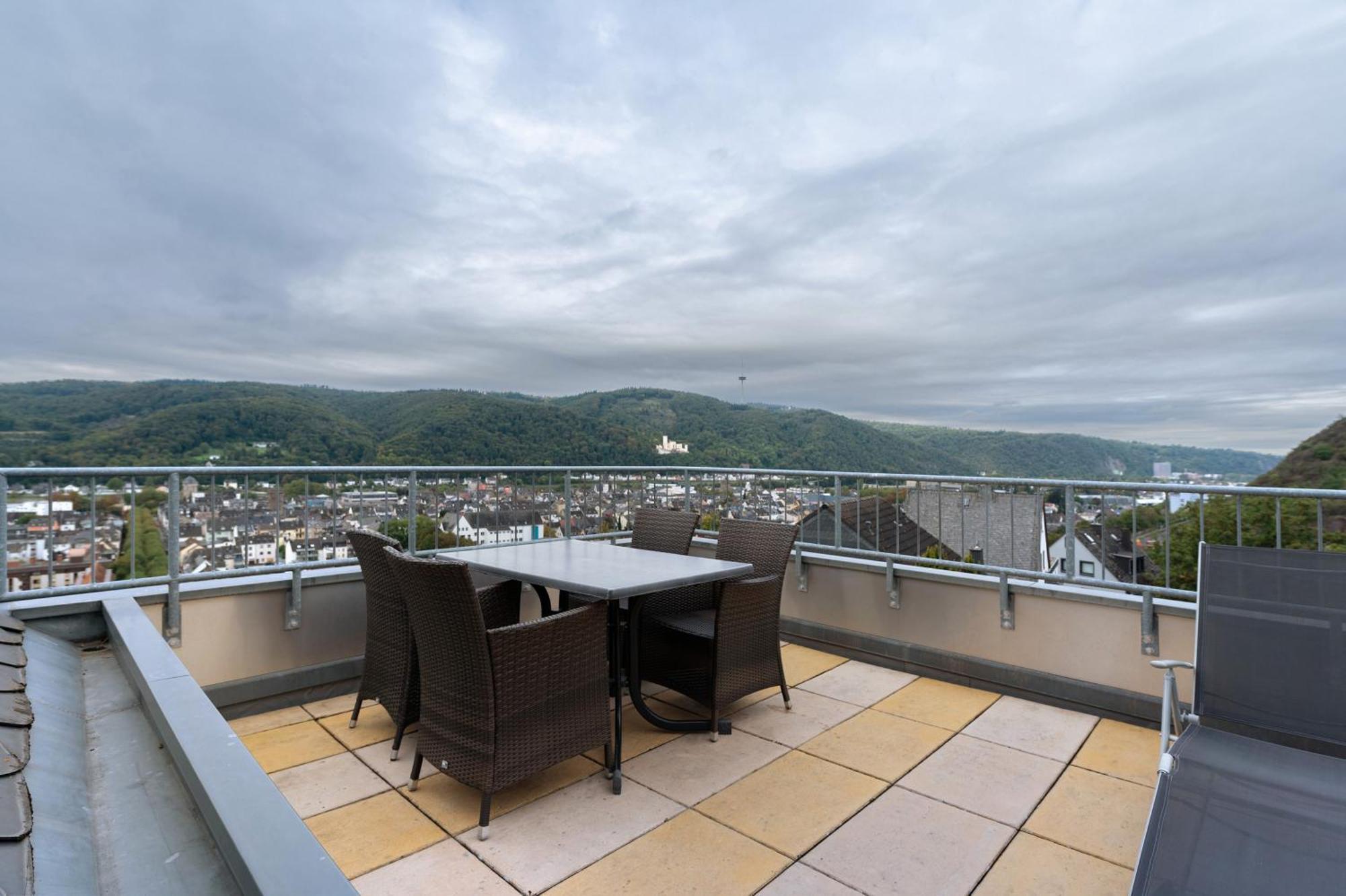Ferienwohnung Im Rosenberg Lahnstein Luaran gambar